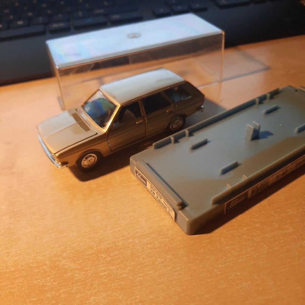 Schuco VW passat Variant, Ophalen of Verzenden, Auto, Schuco