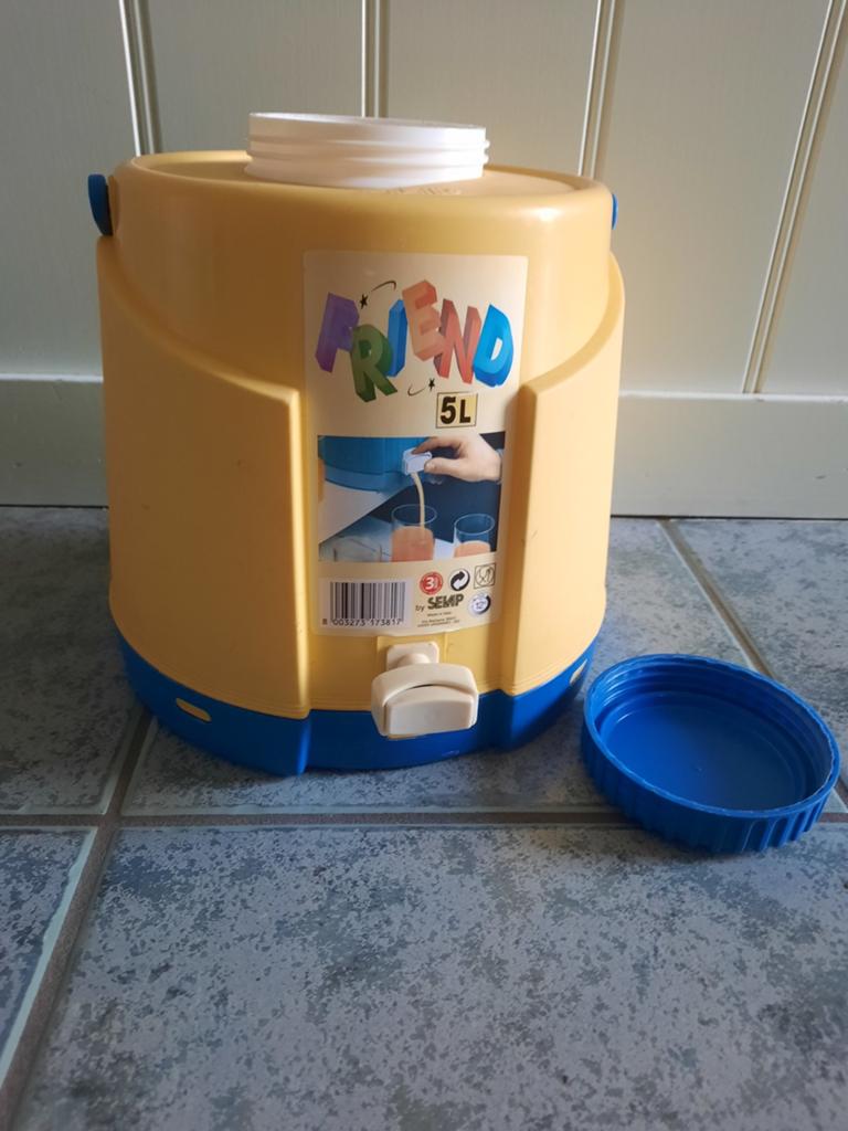 Gele en blauwe koelbox van 5 liter met kraantje, Ophalen, Koelelement