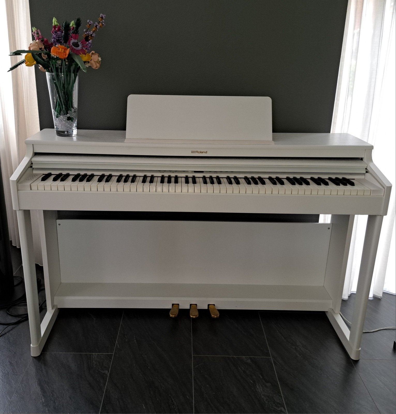 Witte Roland digitale piano RP701 - Zo goed als nieuw, Ophalen, Wit, Zo goed als nieuw, Piano