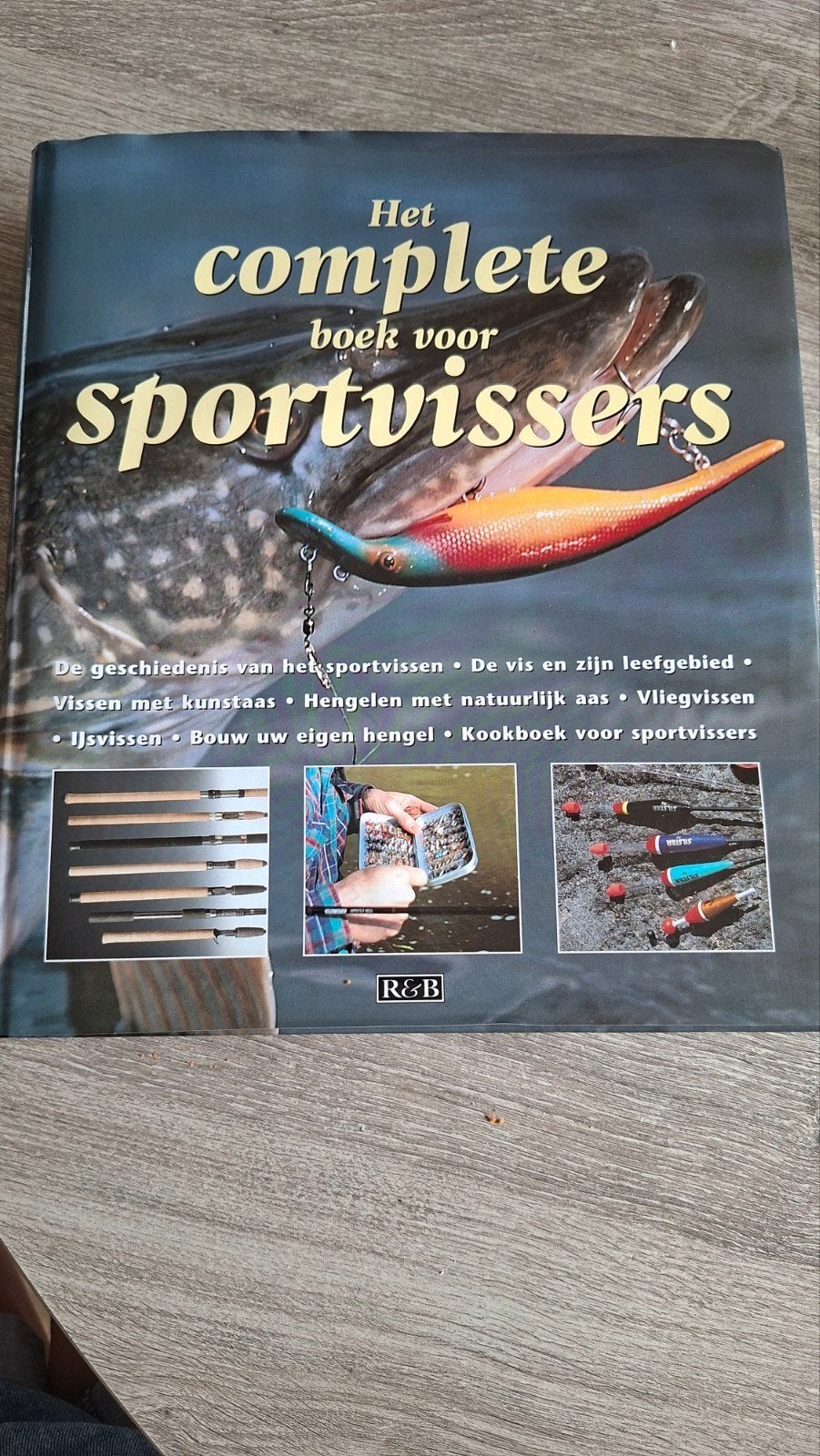 Het complete boek voor sportvissers - Alles over vissen, Ophalen of Verzenden