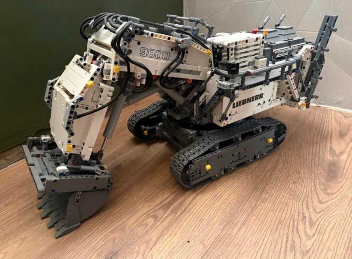 LEGO Technic Liebherr R 9800 Graafmachine 42100, Ophalen of Verzenden, Zo goed als nieuw, Overige merken