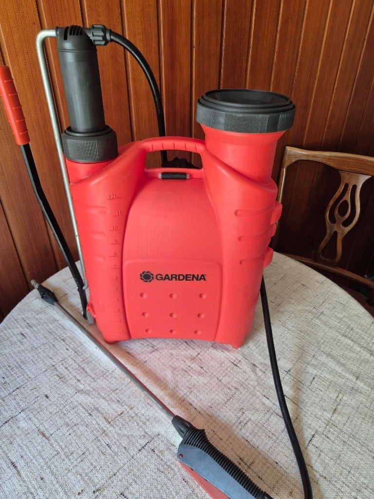 Gardena rug drukspuit 12 liter, Ophalen, Gebruikt, Onkruidbestrijding