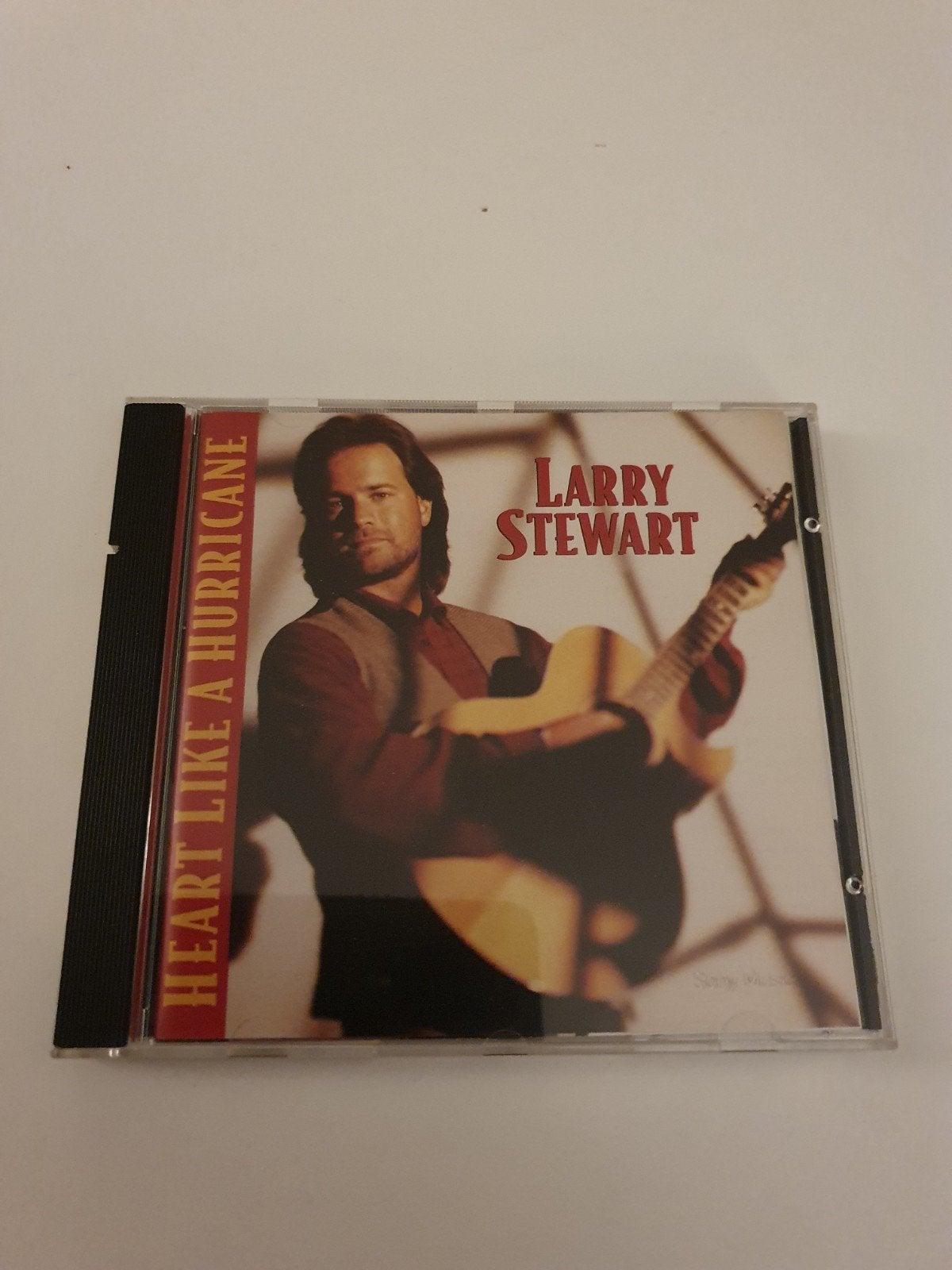 Larry Stewart - Heart like a hurricane. Cd. 1994
Code 509974, Ophalen of Verzenden