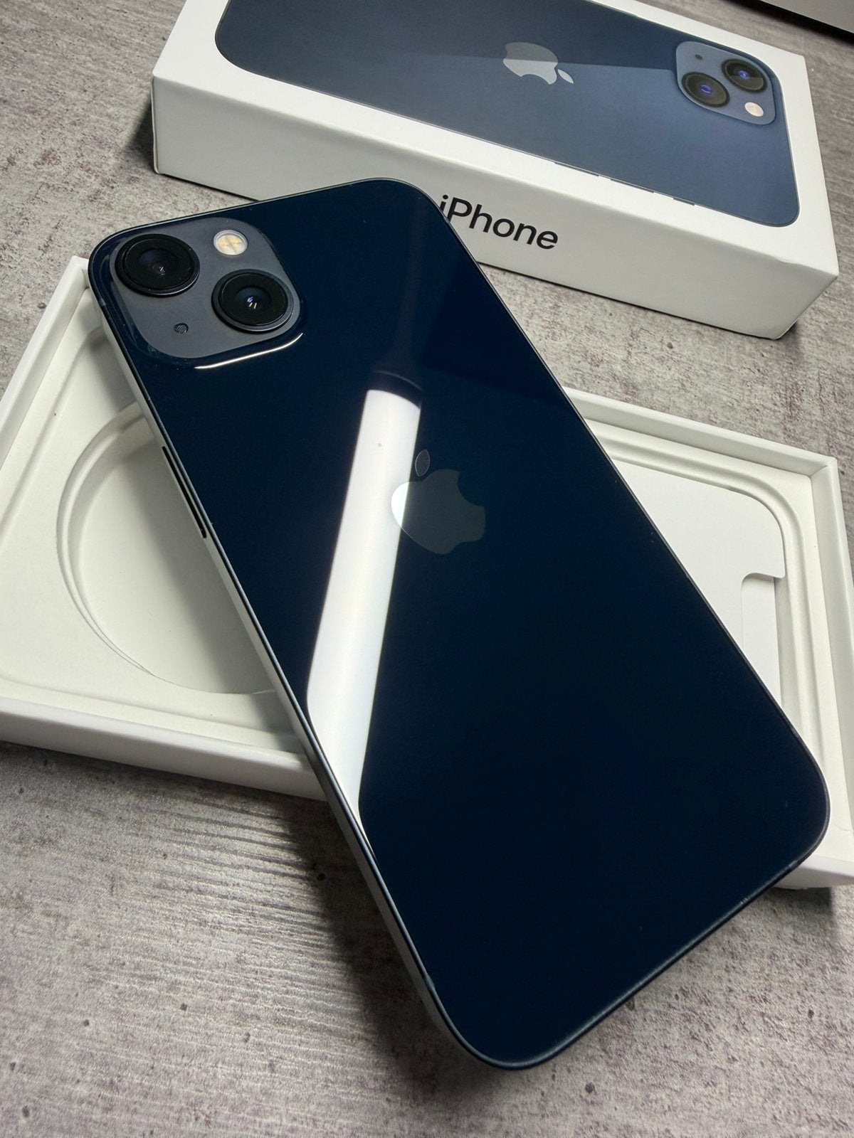 Apple iphone 13 Midningt 128GB Zeer netjes Batterij 100%, Apple, Zwart, IPhone 13, Ophalen of Verzenden