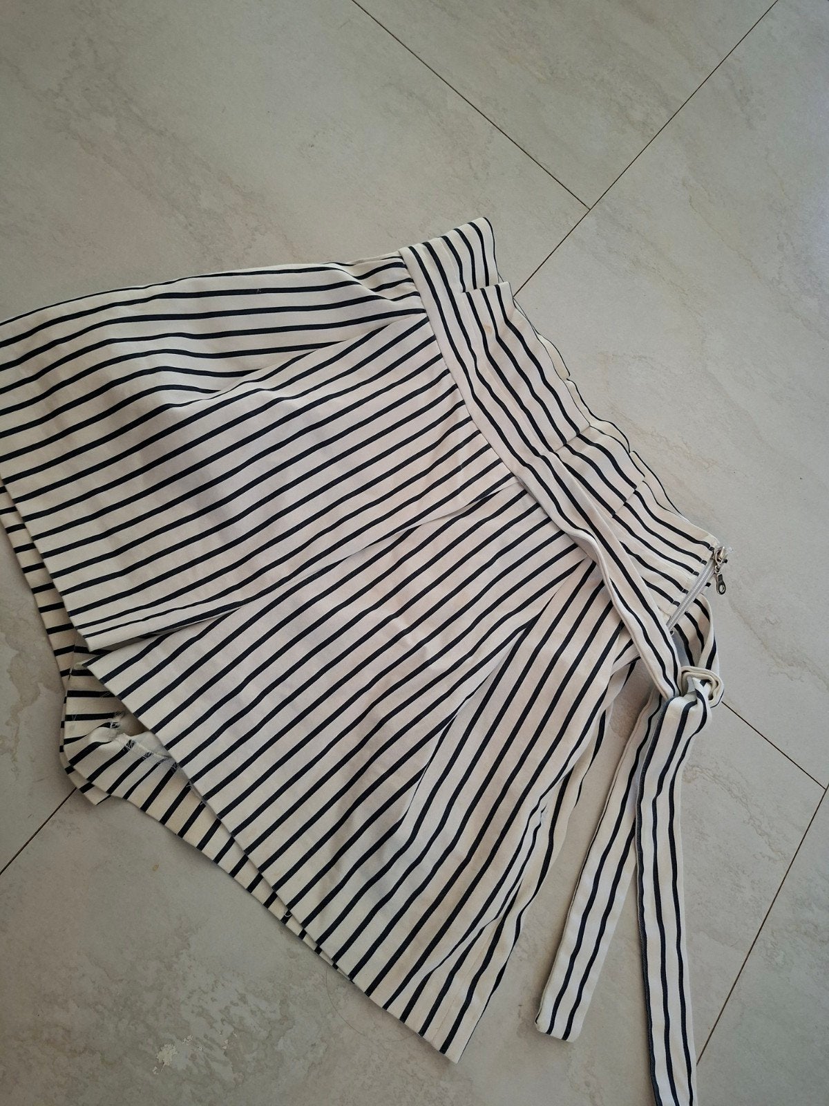 kort broekje maat:xs, Kleding | Dames, Kort, Zara, Ophalen of Verzenden, Zo goed als nieuw