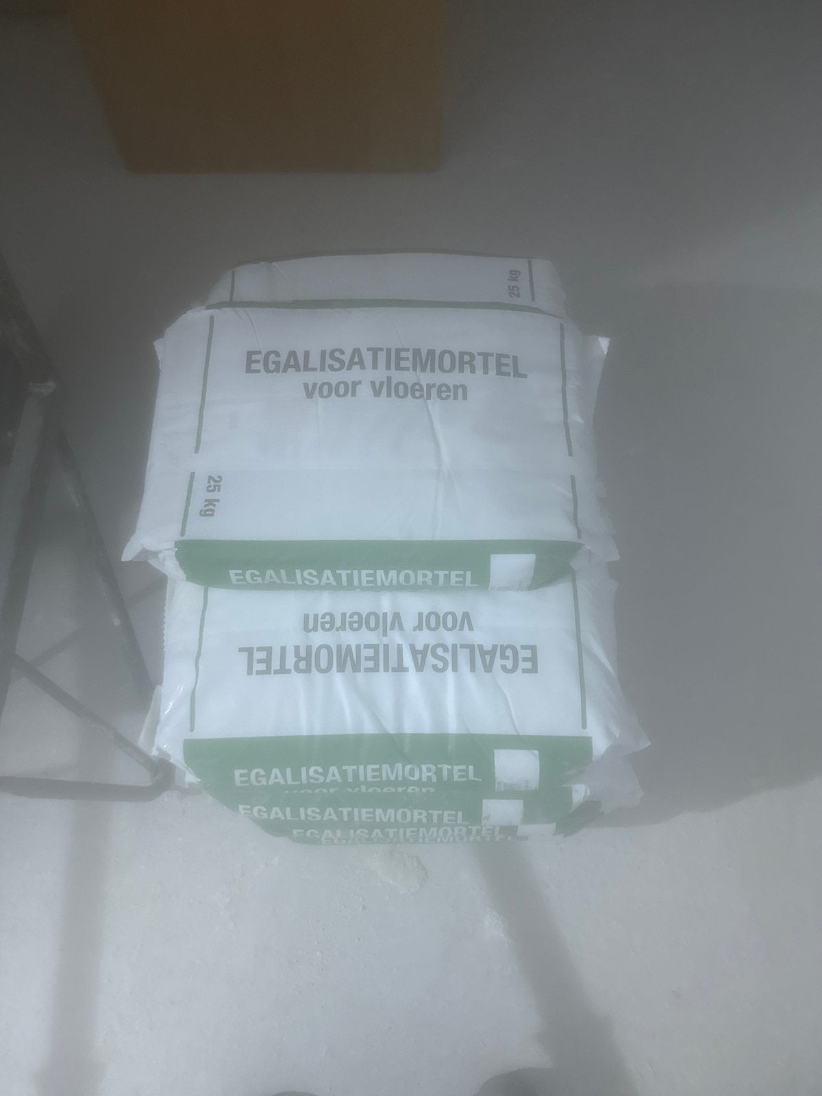 Egalisatiemortel voor vloeren - 25 kg zakken €200,-, Overige materialen, Overige typen, Nieuw, Minder dan 50 cm