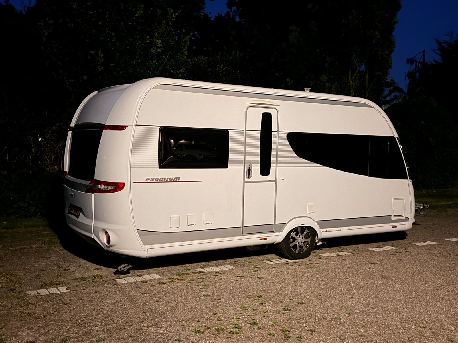 Hobby Premium 460 UFe | 2012 | Airco | Mover | Zonnepaneel |, Rondzit, Hobby, Frans bed, Particulier