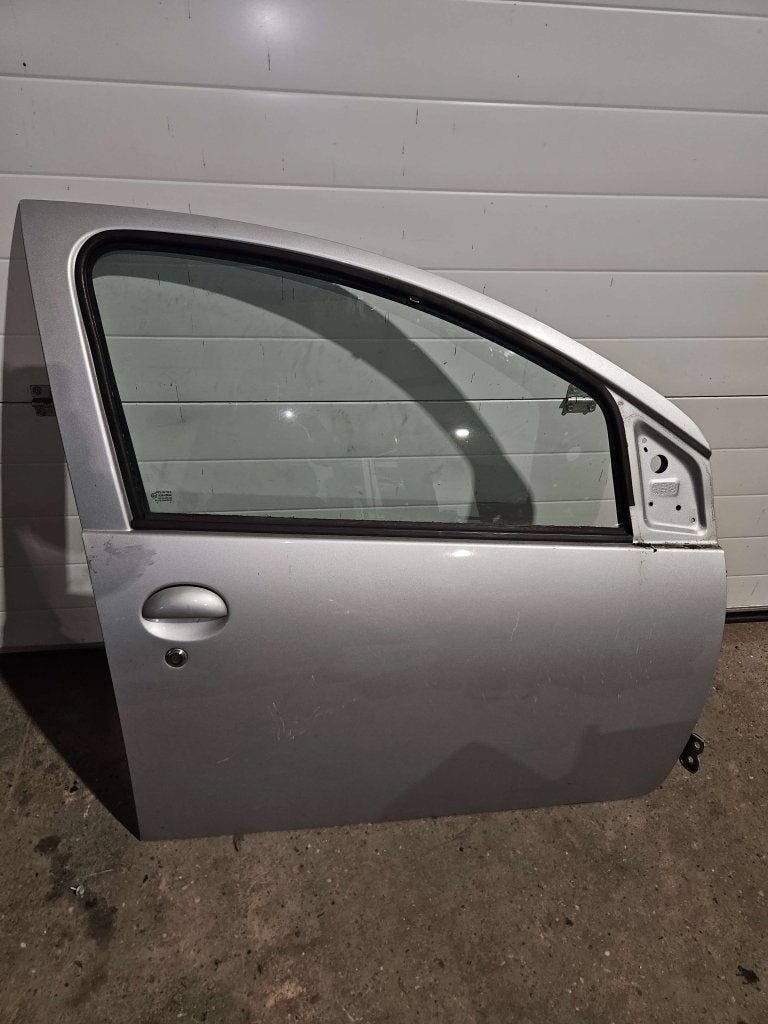 RECHTER VOORDEUR TOYOTA AYGO ZILVERGRIJS, Niet ingevuld, Gebruikt, Deur, Niet ingevuld