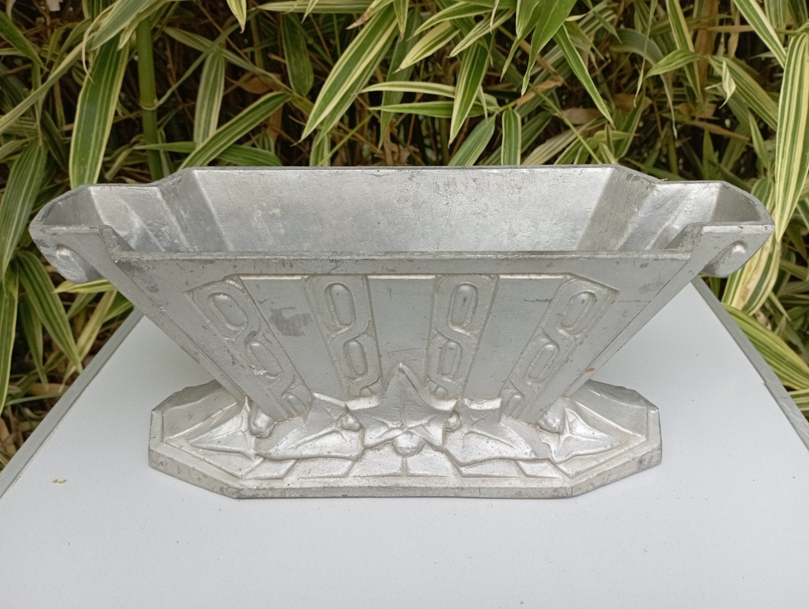 gegoten aluminium Jardinière art deco periode, Antiek en Kunst, Curiosa en Brocante, Ophalen of Verzenden