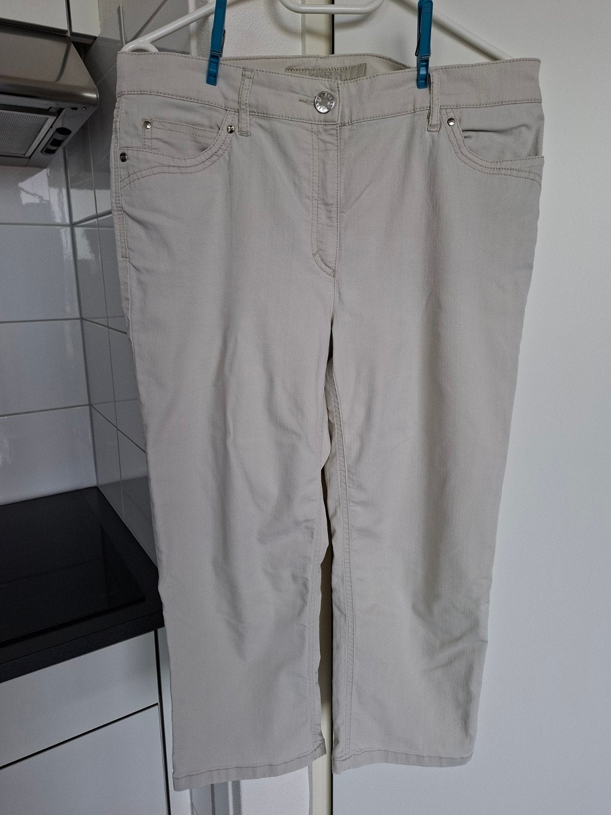 Beige driekwart broek Zerres Jeans maat 40/42 t.e.a.b., Beige, Maat 42/44 (L), Ophalen of Verzenden, Zo goed als nieuw