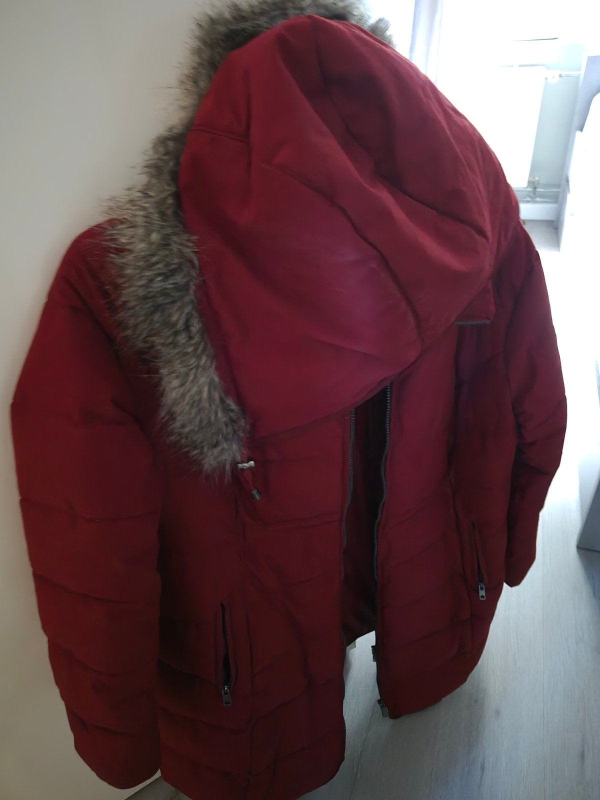 Warme rode zwangerschaps winterjas, Ophalen, Bonprix, Maat 42/44 (L), Gedragen
