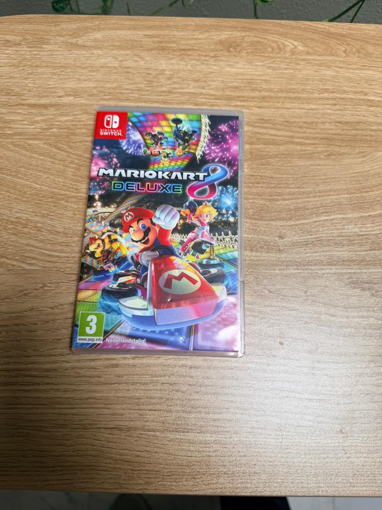 Mario Kart 8 Deluxe - Nintendo Switch, Spelcomputers en Games, Games | Nintendo Switch, Racen en Vliegen, Eén computer, Ophalen of Verzenden