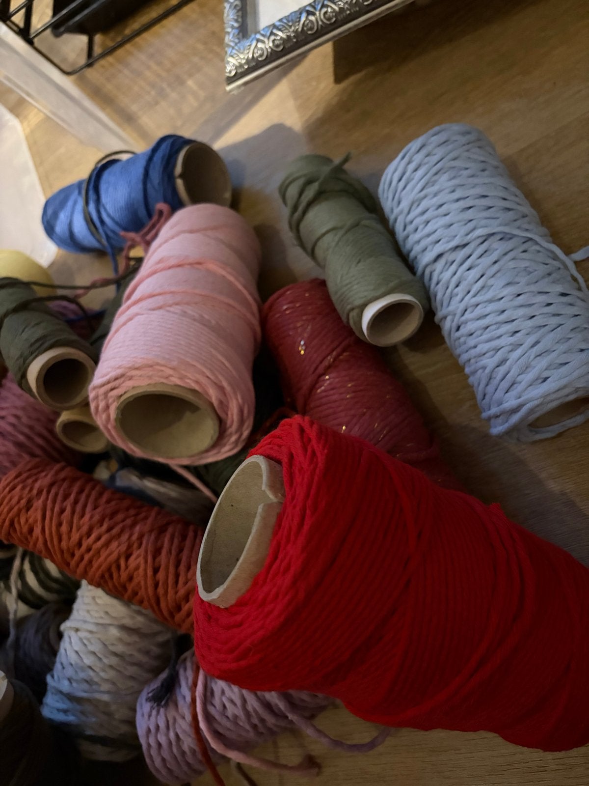 Foto 3 van Macrame garen diverse kleuren en rollen