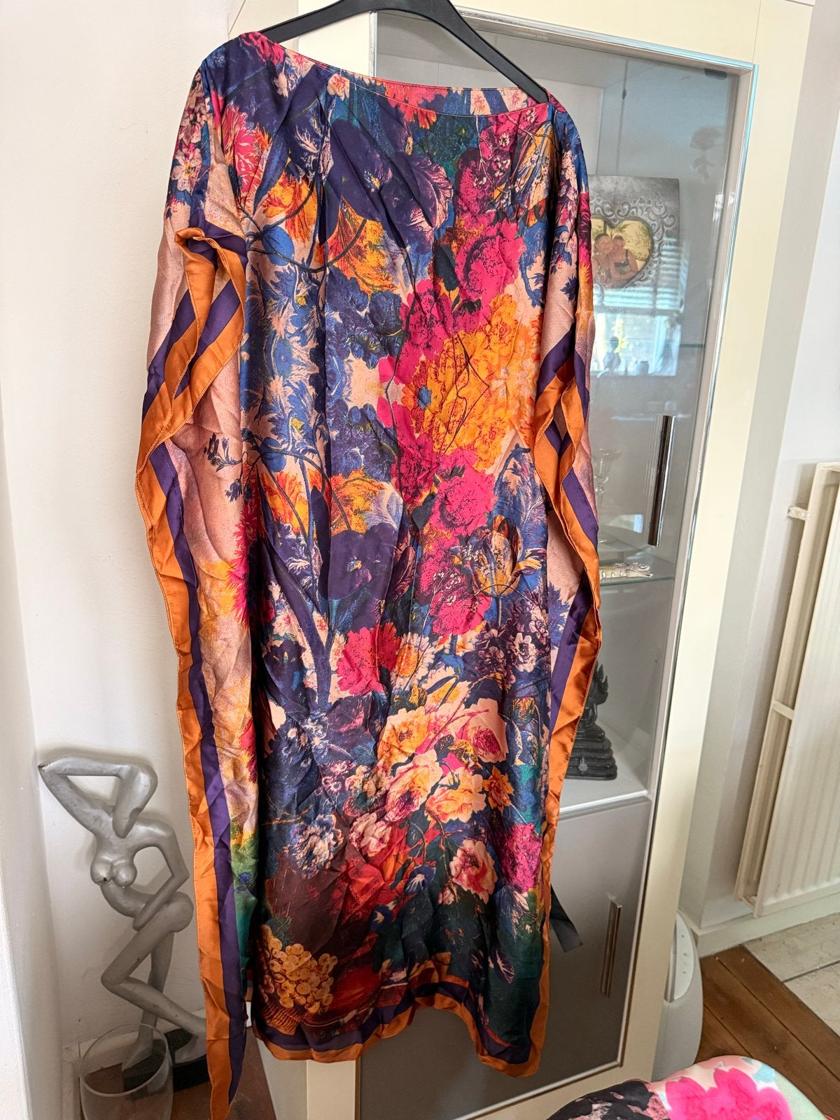 Nieuwe luxe satijnlook kaftan, maat 52/54, Ophalen of Verzenden, Nieuw, Meerkleurig, Jurk