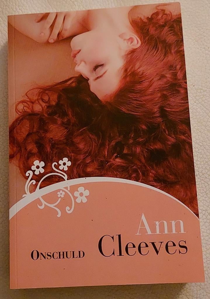 Ann Cleeves - Onschuld (Thriller), Ophalen of Verzenden, Gelezen, Ann Cleeves, Tv-bewerking
