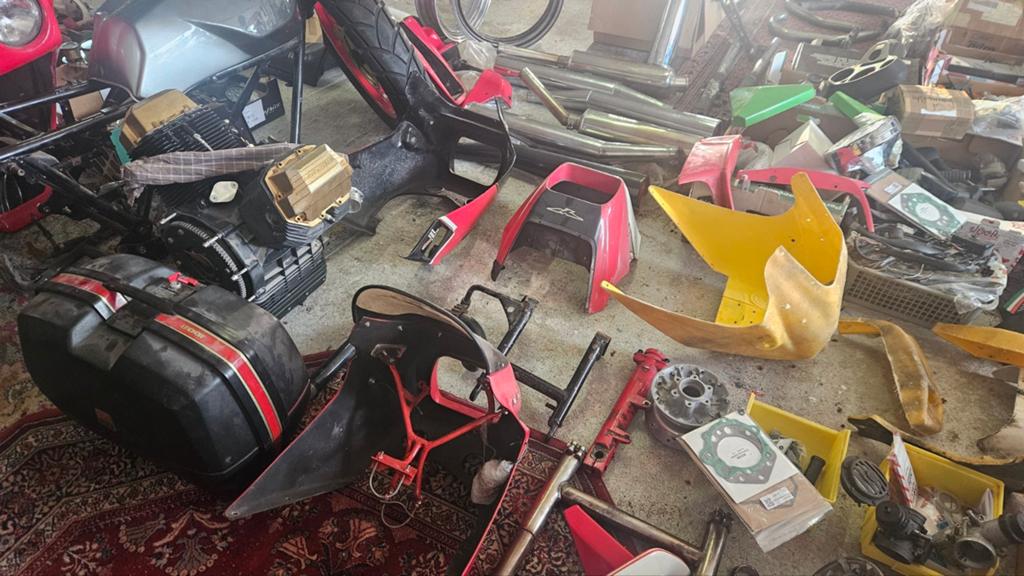 Moto Guzzi Le Mans Onderdelen Veeeeeeel, Motoren, Ophalen of Verzenden, Gebruikt