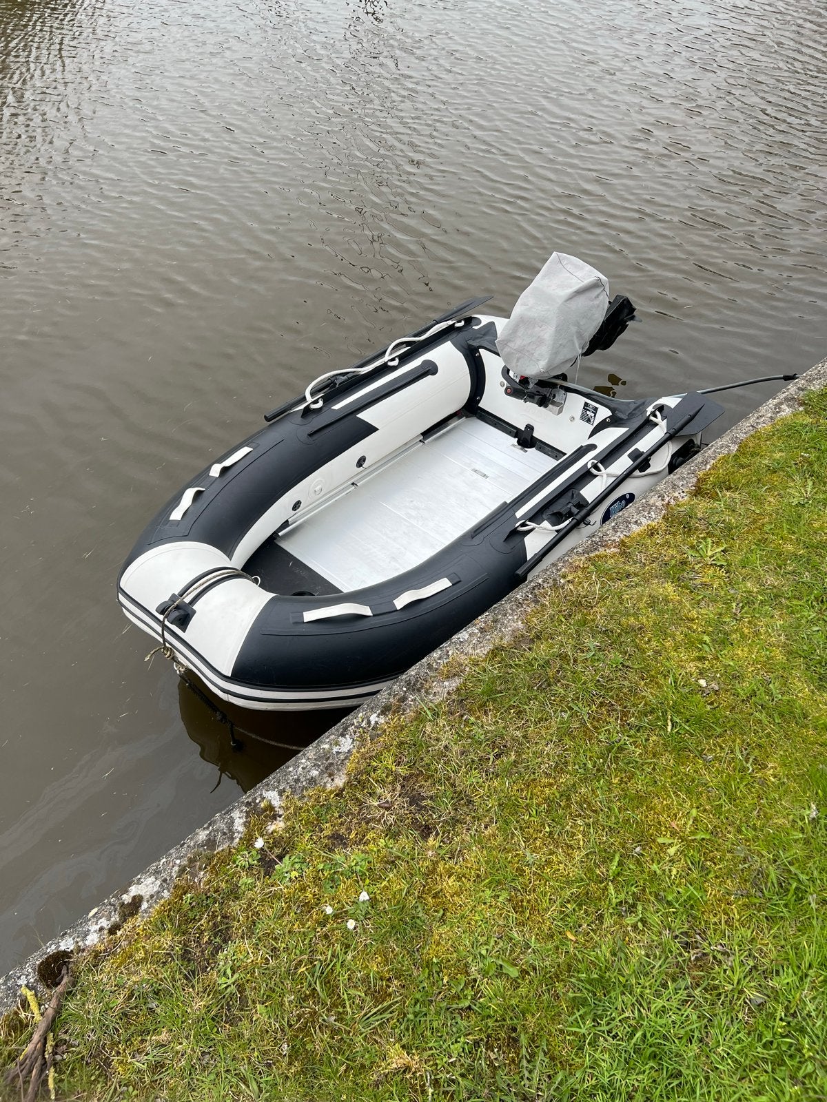 Mooie Hibo 270 rubberboot, niet lek, geen plakkers, Ophalen of Verzenden, Gebruikt