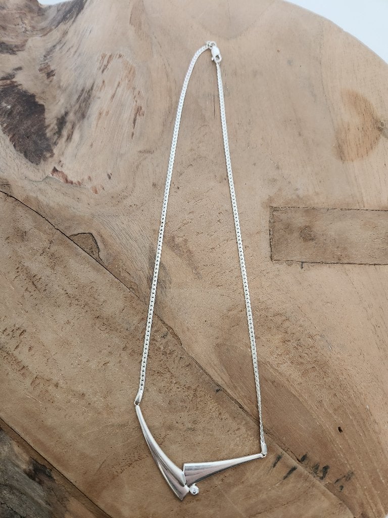 Zilveren Teka ketting met hanger en steentje, Gebruikt, Ophalen of Verzenden, Zilver, Zilver