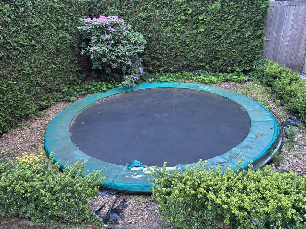 Berg Inground Champion Trampoline 430, Ophalen, Gebruikt