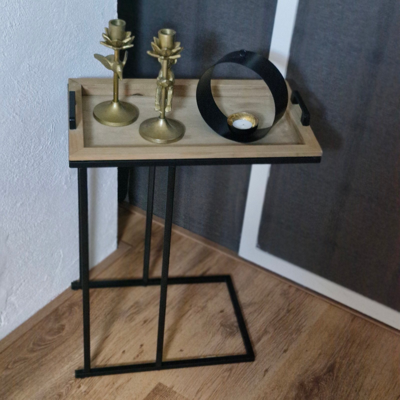Stijlvolle bijzettafel met dienblad - Metaal & Hout, Ophalen, Minder dan 55 cm, Modern, Industrieel, Zo goed als nieuw