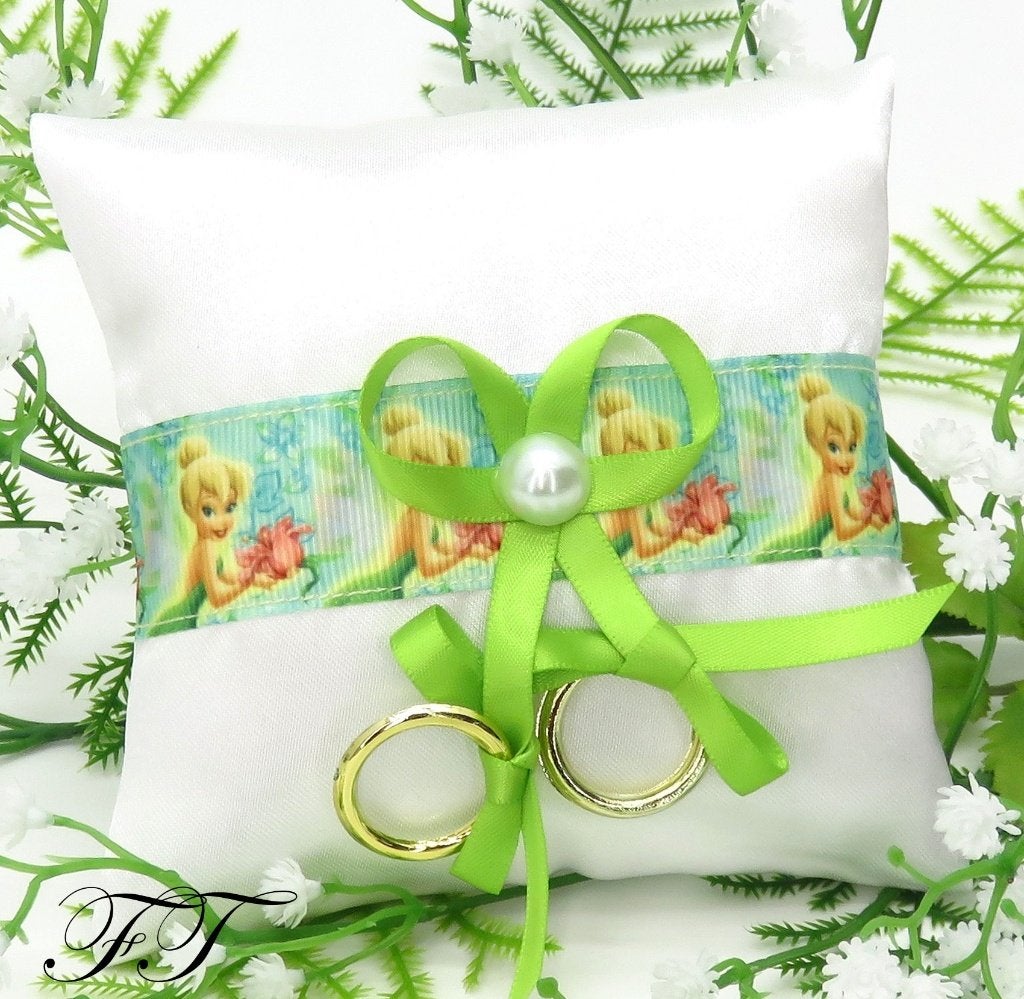 Zeer mooie honden ringkussentje met Tinkerbell., Hobby en Vrije tijd, Feestartikelen, Ophalen of Verzenden, Nieuw, Versiering