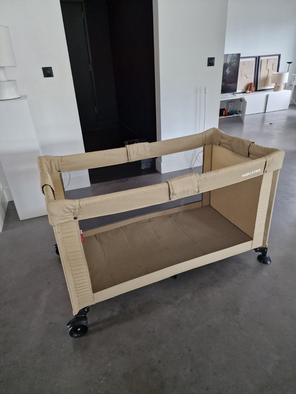 Koelstra baby logeerbed - Zo goed als nieuw, Ophalen of Verzenden, Zo goed als nieuw, Reisbedje