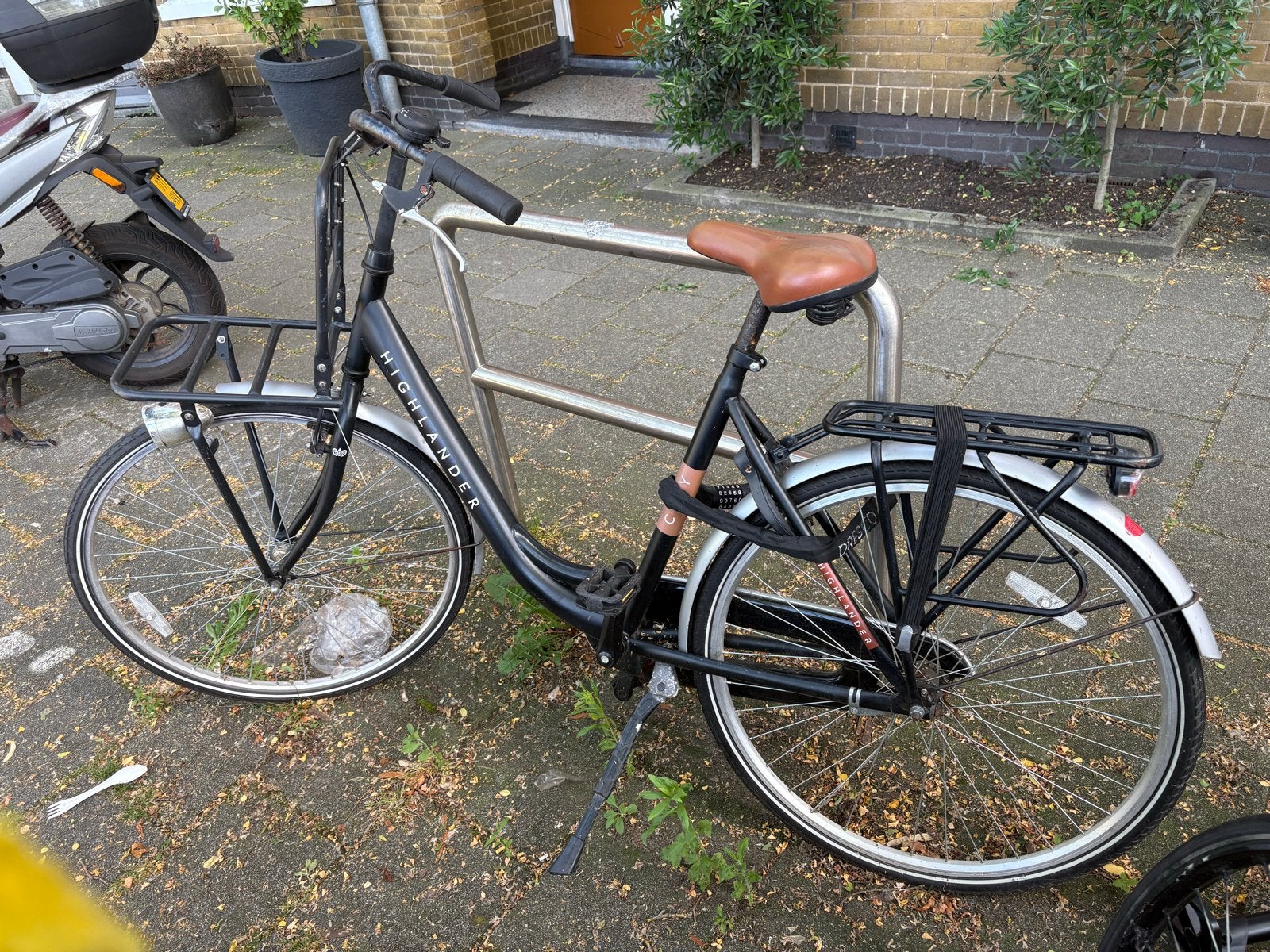 Highlander fiets met voordrager rekje, 53 tot 56 cm, Velgrem, Versnellingen, Zo goed als nieuw