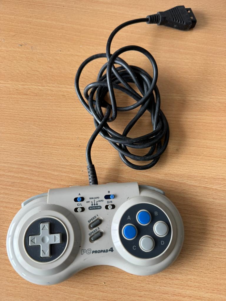 Vintage PC Propad 4 Controller, Computers en Software, Joysticks, Ophalen of Verzenden, Zo goed als nieuw