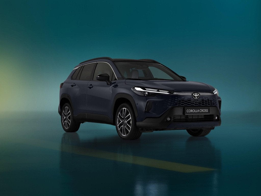 Toyota Corolla Cross Hybrid 140 Active €37.995,- RIJKLAAR!, Auto's, Toyota, Stof, Euro 6, 4 cilinders, Nieuw