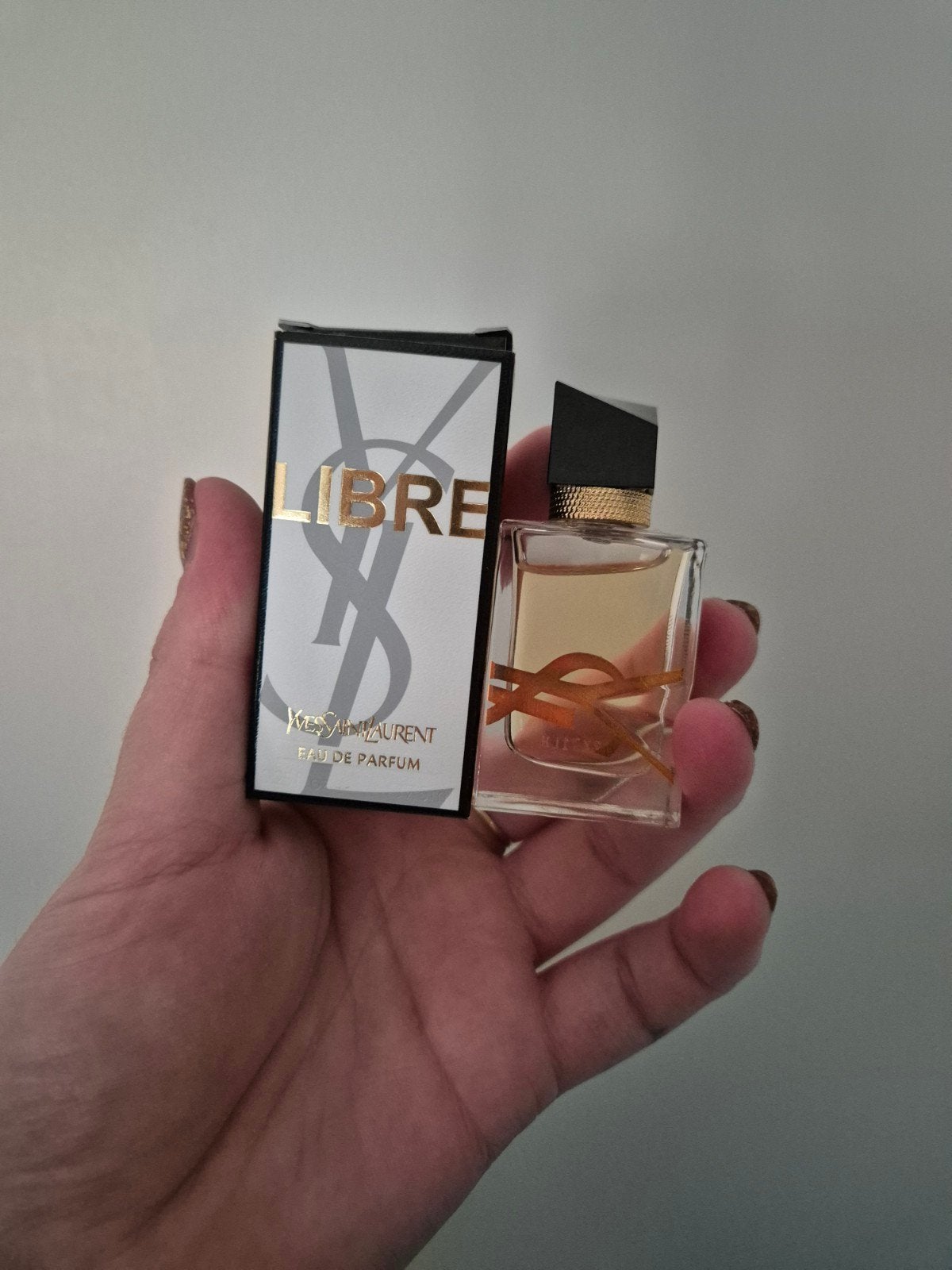 Miniatuur collectie 13 stuks Yves saint laurent prada givenc, Ophalen of Verzenden, Zo goed als nieuw, Miniatuur