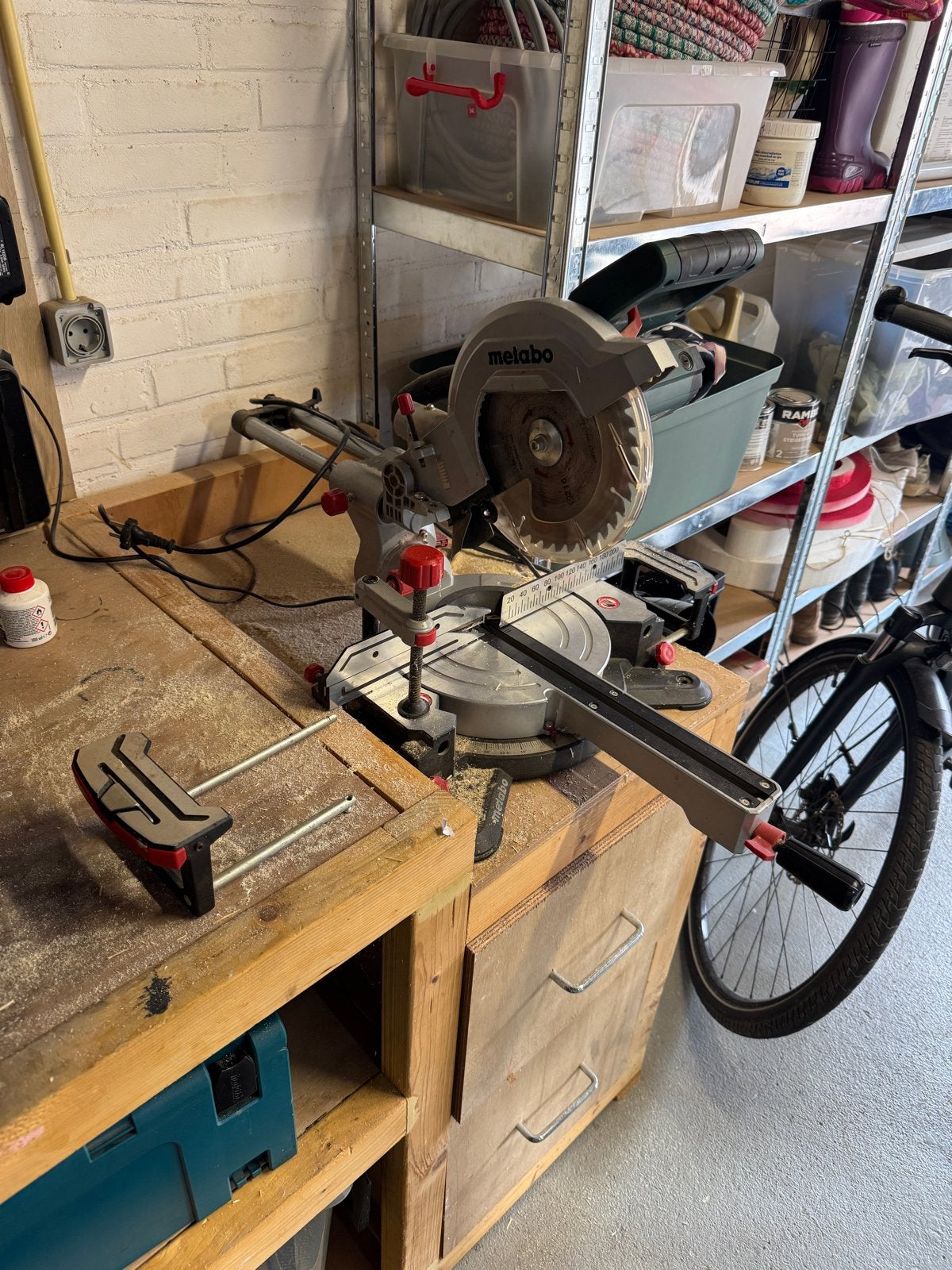 Metabo KGS 216 M Afkortzaag - Krachtig en Compact, Doe-het-zelf en Verbouw, Gereedschap | Zaagmachines, Ophalen, Gebruikt, 70 mm of meer