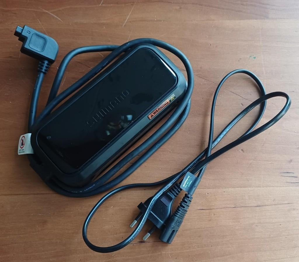 Shimano steps EC-6002 lader inclusief netsnoer, Elektrische fiets, Overige typen, Kunststof, Ophalen of Verzenden