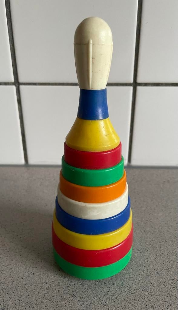 Vintage speeltoren met rammelaar stapeltoren tuimelaar retro, Kinderen en Baby's, Speelgoed | Babyspeelgoed, Ophalen of Verzenden
