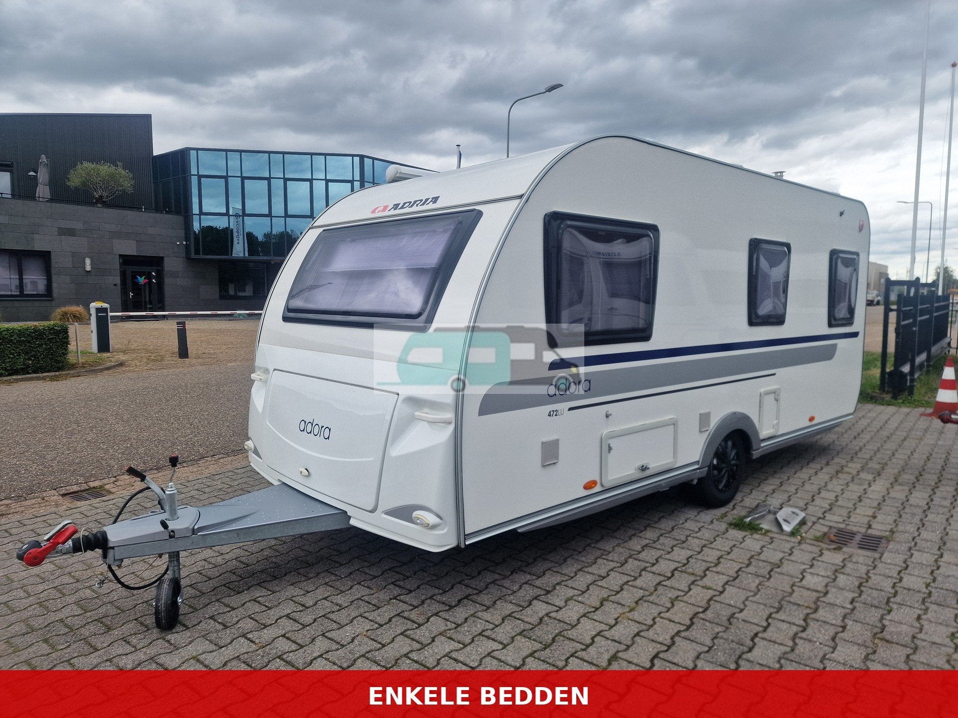 Adria ADORA 472LU enkele bedden mover,luifel (bj 2013), Caravans en Kamperen, Schokbreker, Bedrijf, Adria, Tot en met 4