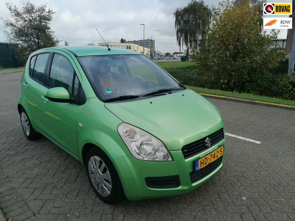 Suzuki Splash 1.0 Base, Gebruikt, 31 €/maand, 996 cc, Bedrijf