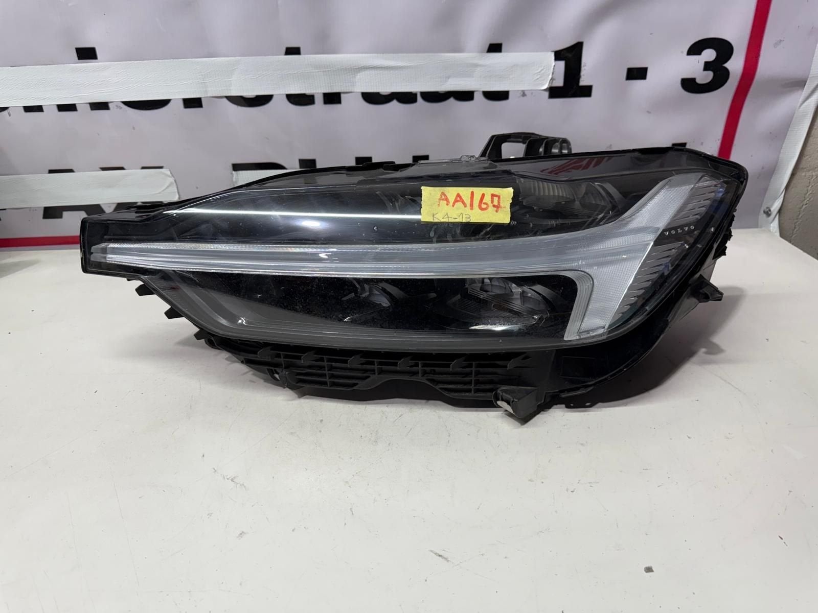 Volvo XC60 Koplamp, Auto-onderdelen, Gebruikt, -, -, Ophalen of Verzenden