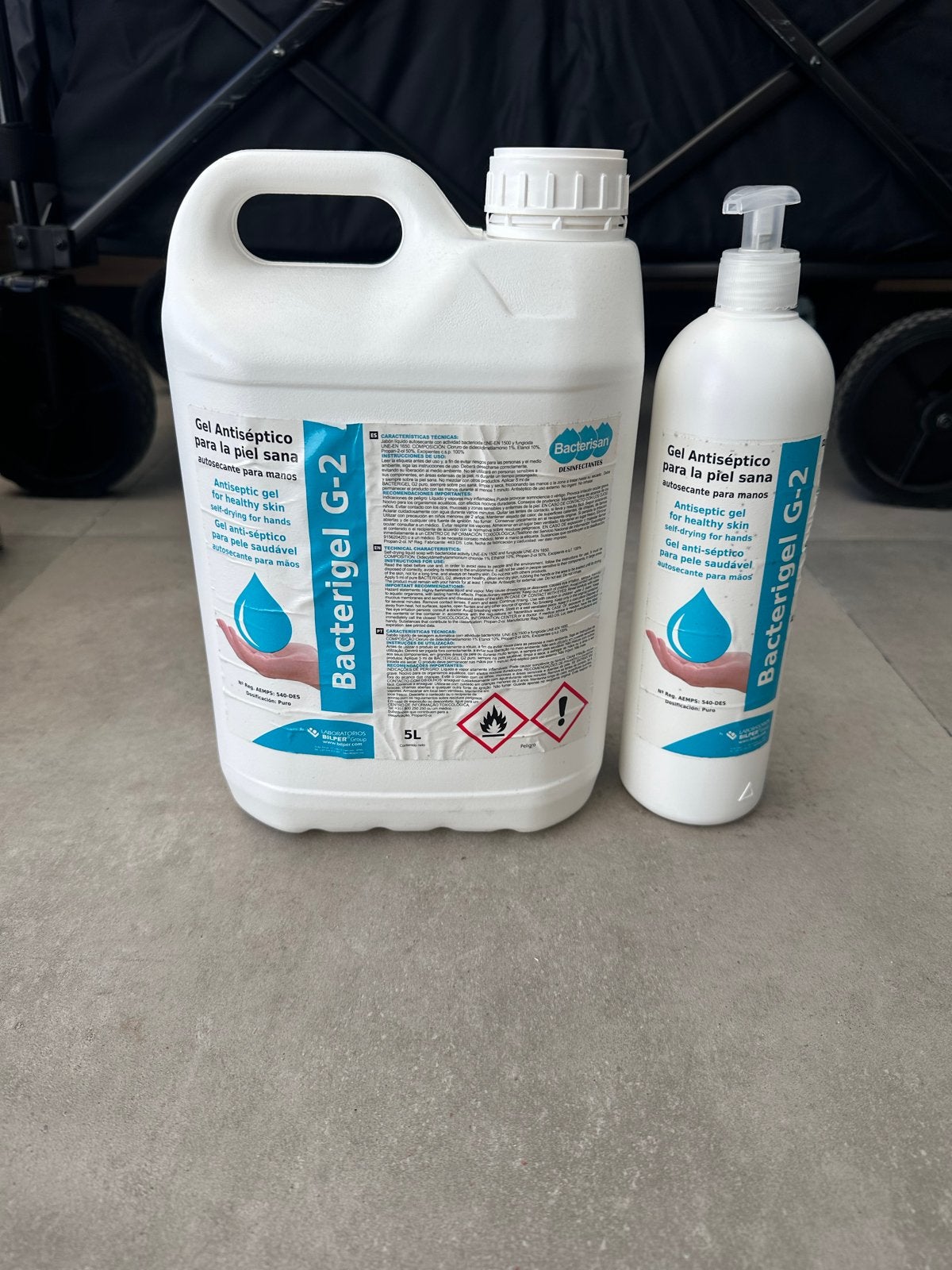 Bacterigel G-2 Handgel 2.5L + 750ml pompflacon, Diversen, Ophalen of Verzenden, Zo goed als nieuw