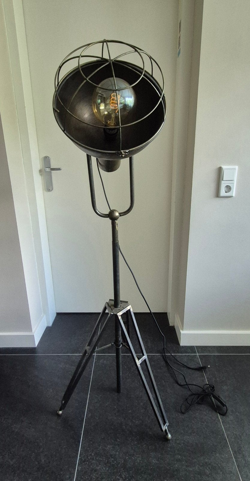 Industriële vloerlamp, Ophalen, Zo goed als nieuw, Metaal, 150 tot 200 cm