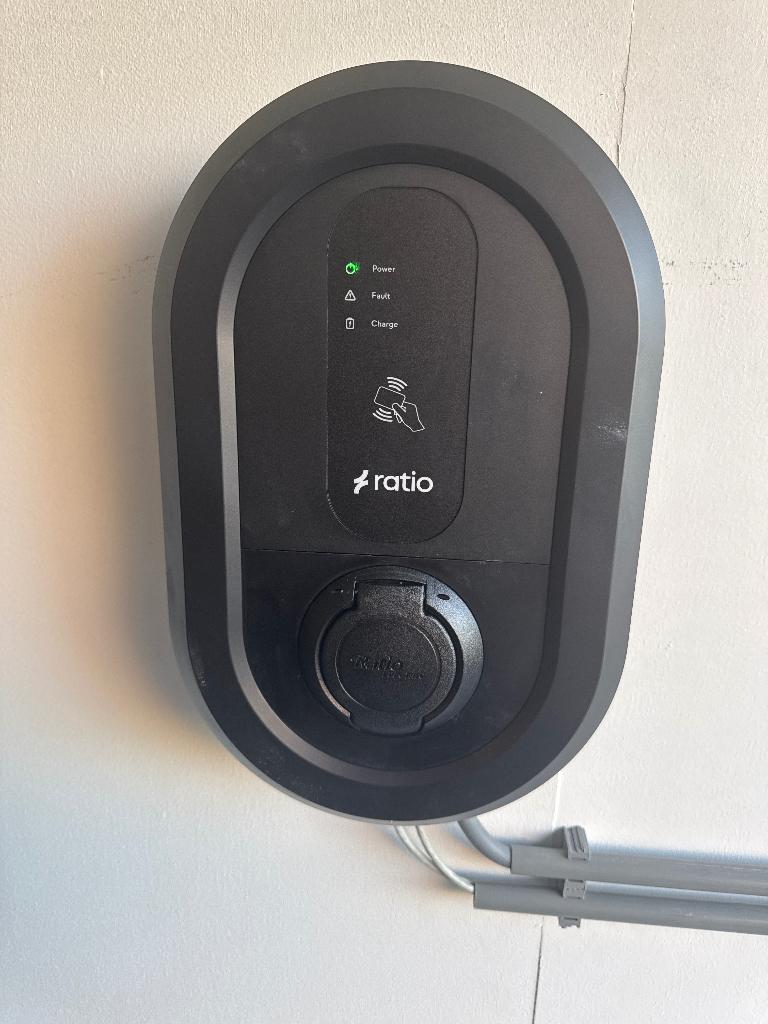Te koop Ratio io6 – Socket 11/22kW laadstation, Ophalen, Nieuw, Laadpaal