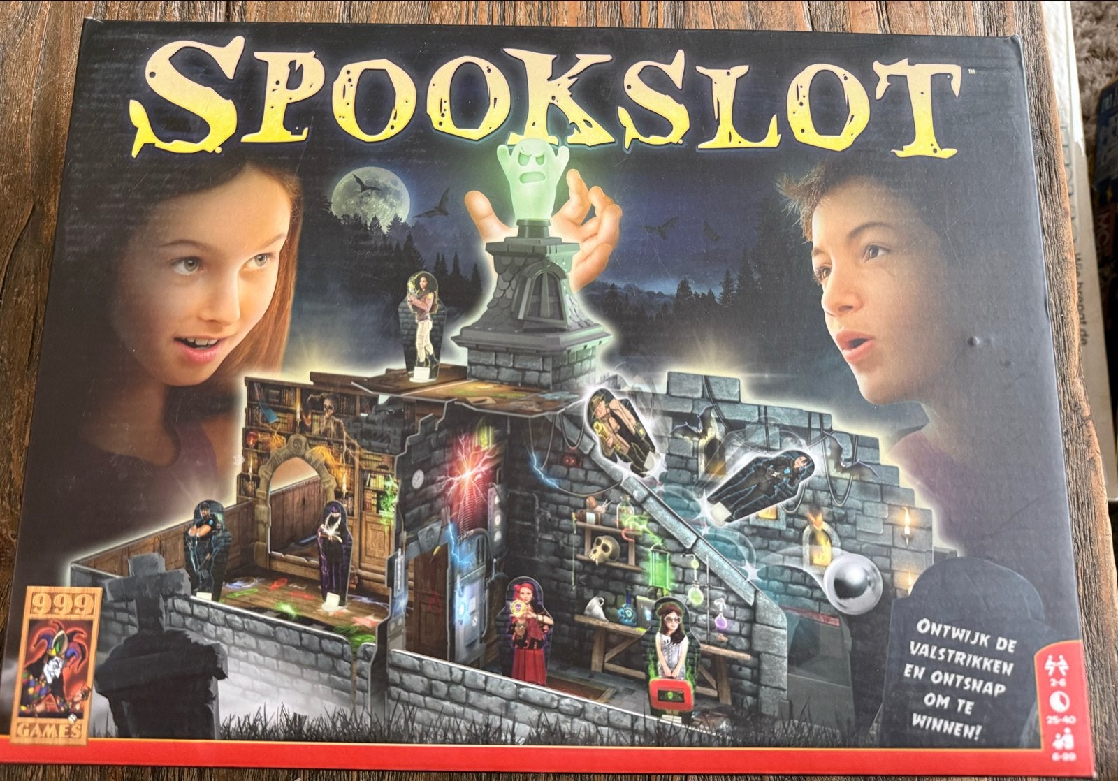 Spookslot Bordspel - Ontsnap aan het Spookhuis, Drie of vier spelers, Ophalen of Verzenden, Gebruikt