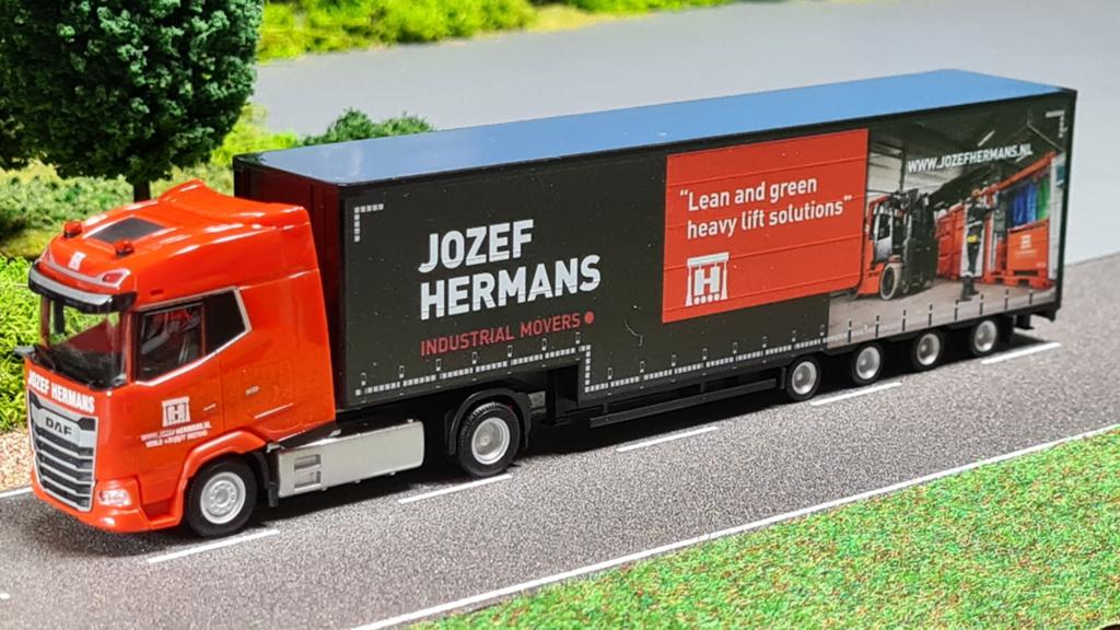 096 Herpa Jozef Hermans Daf XG Meusburger dieplader, Ophalen of Verzenden, Nieuw, Bus of Vrachtwagen, Herpa