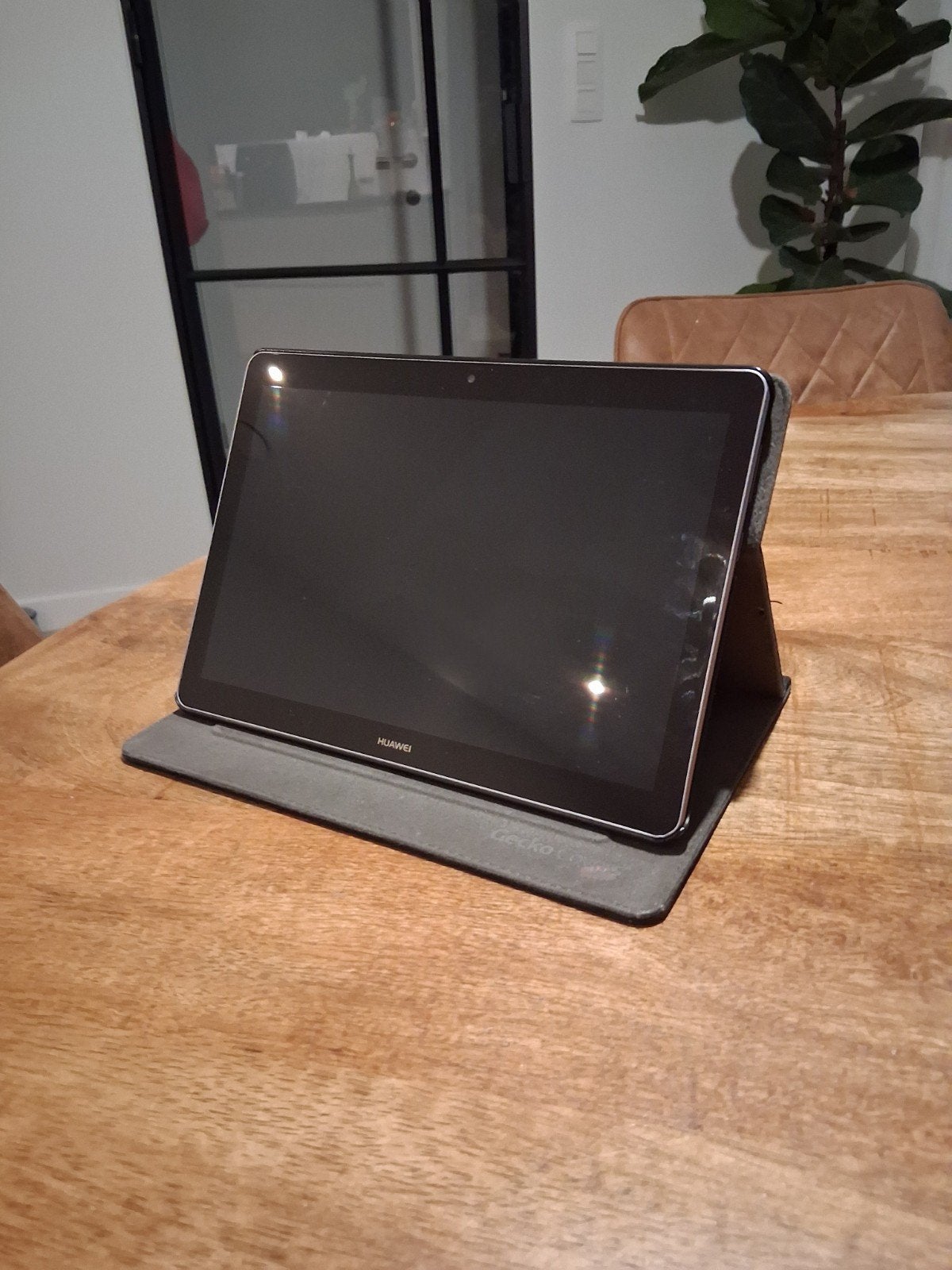 Huawei Tablet met hoes, Computers en Software, Android Tablets, Zo goed als nieuw, Huawei media pad, 16 GB, Wi-Fi