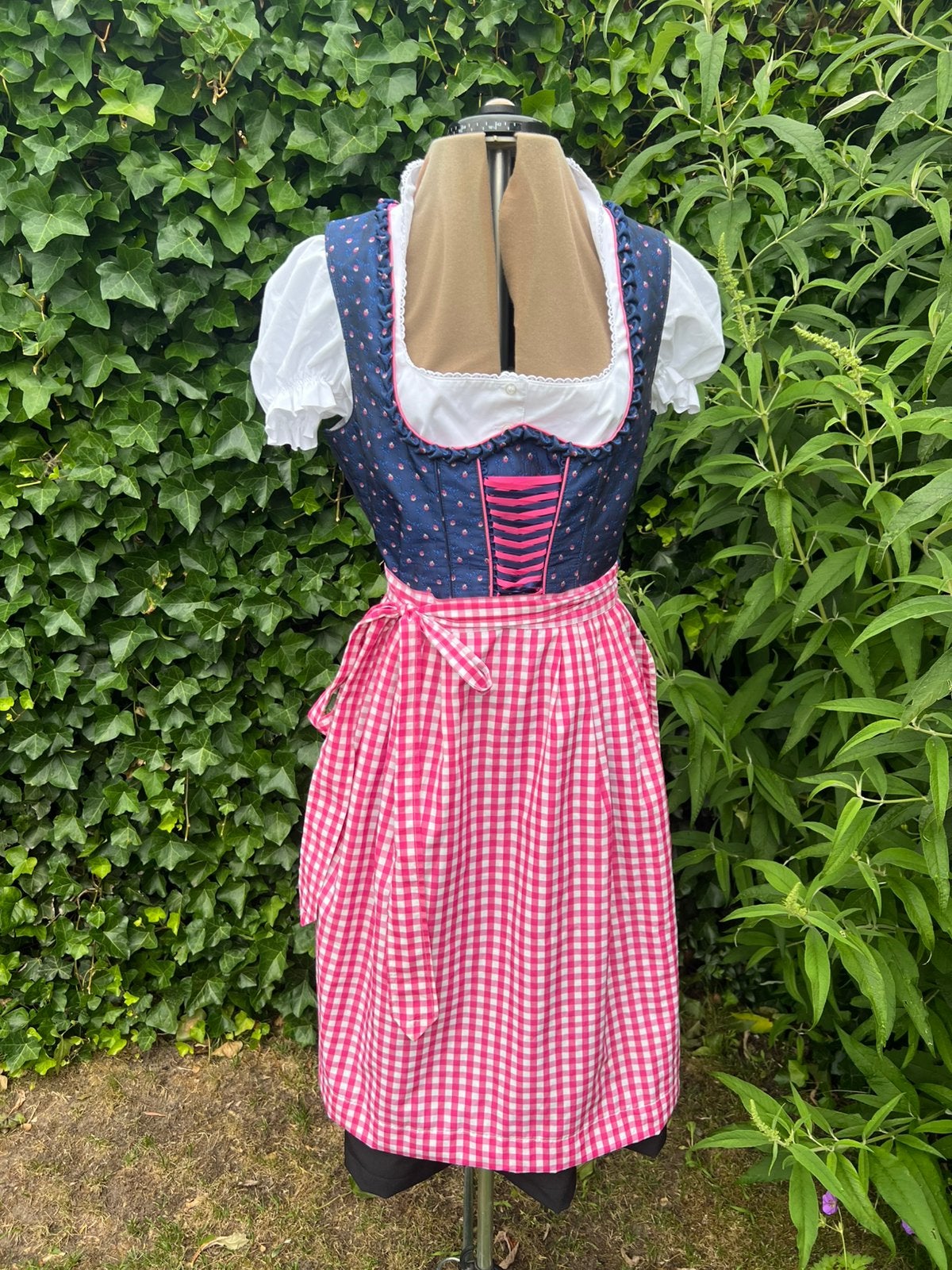 Dirndl 3-delig maat 42 Tramontana zgan, Kleding | Dames, Carnavalskleding en Feestkleding, Ophalen of Verzenden, Zo goed als nieuw