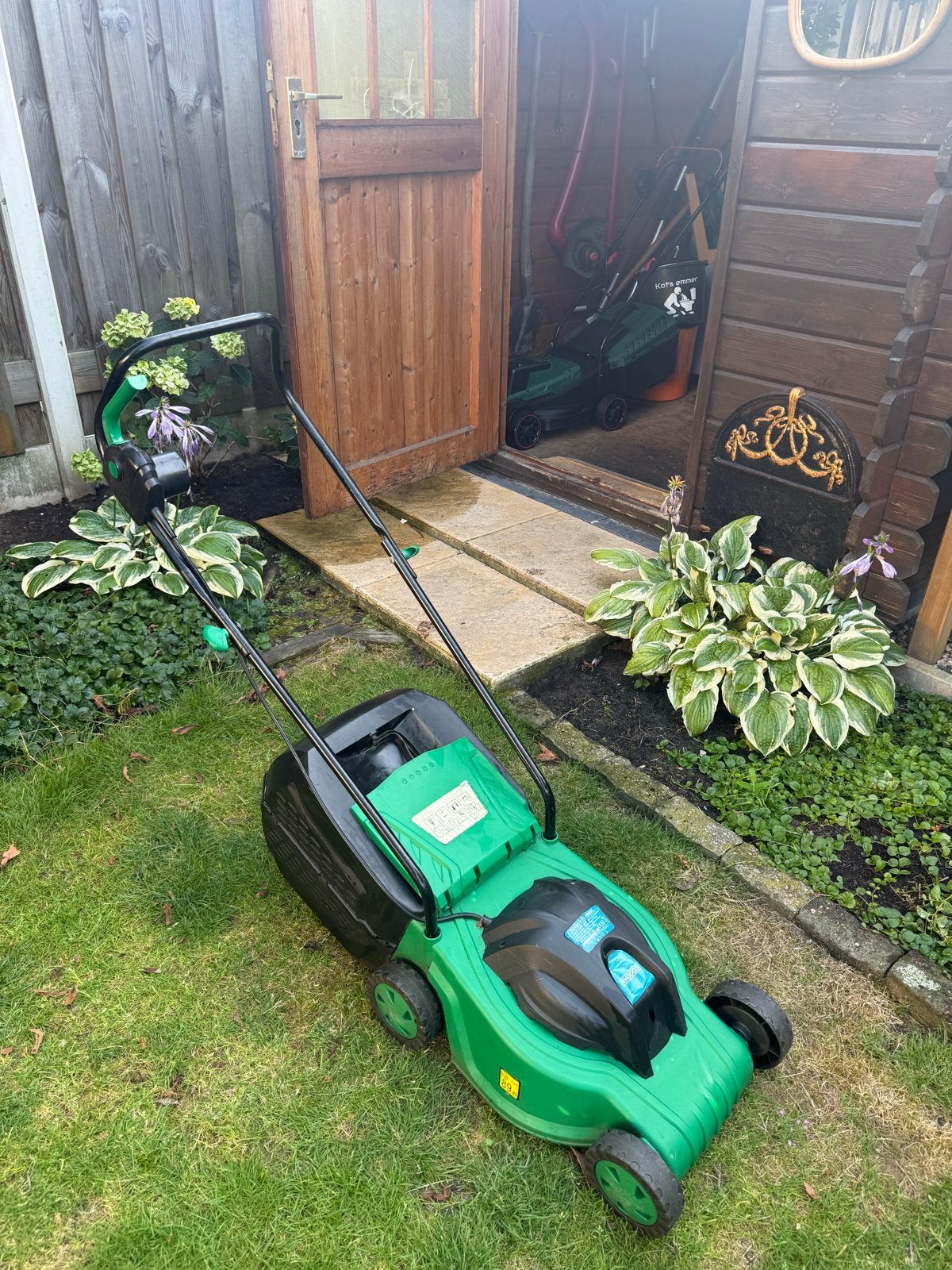 Sabre elektrische grasmaaier met opvangbak, Tuin en Terras, Grasmaaiers, Ophalen, Cirkelmaaier, Gebruikt, Elektrische grasmaaier