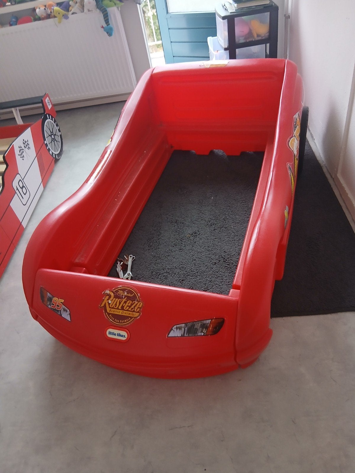 Little Tikes Lightning McQueen Peuterbed met Lattenbodem, Gebruikt, 70 tot 85 cm, Lattenbodem, 140 tot 160 cm