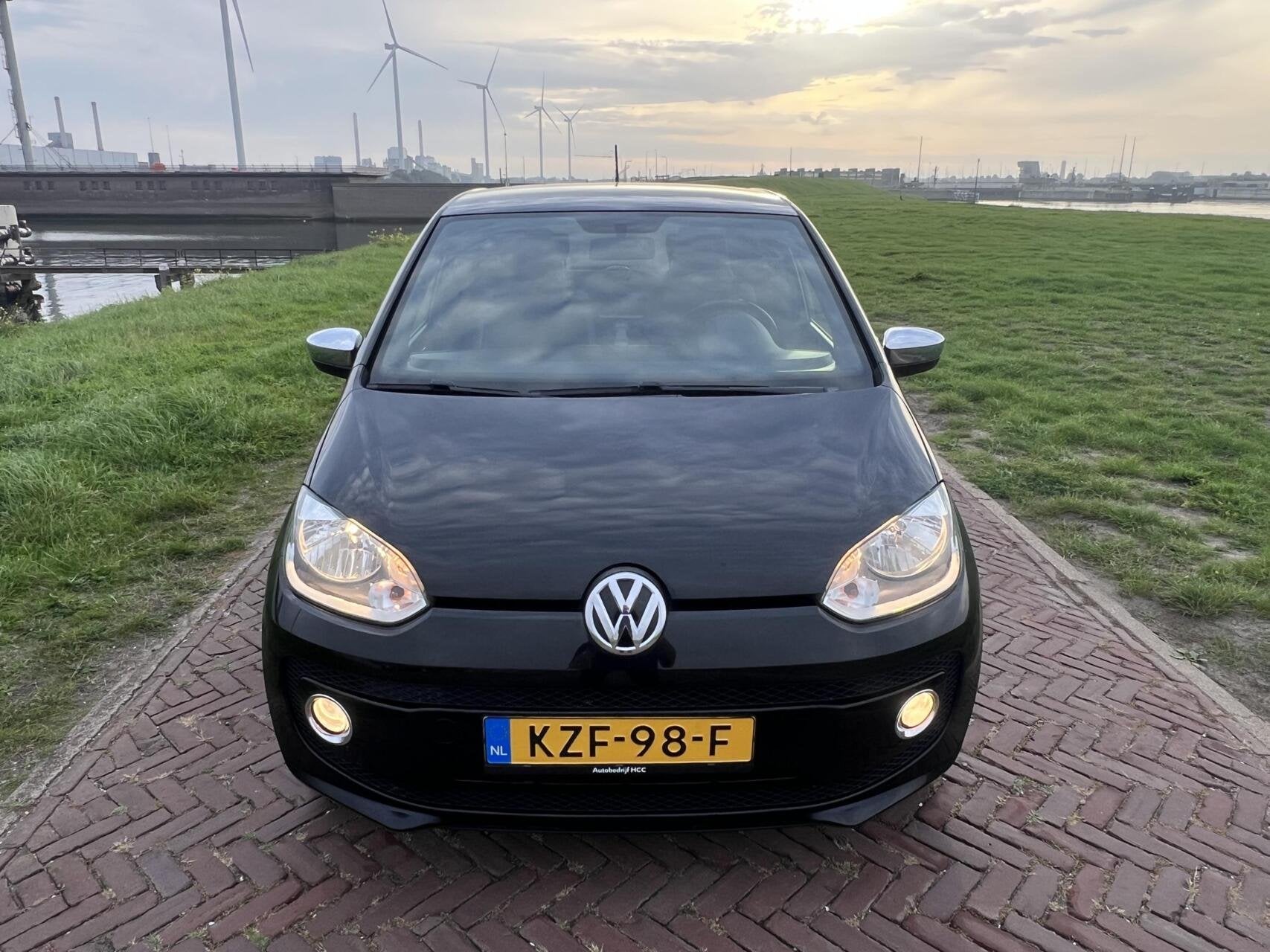 Foto 2 van Volkswagen Up! 1.0 High Up |AIRCO|CRUISE|NAVI|5DRS|NW APK
