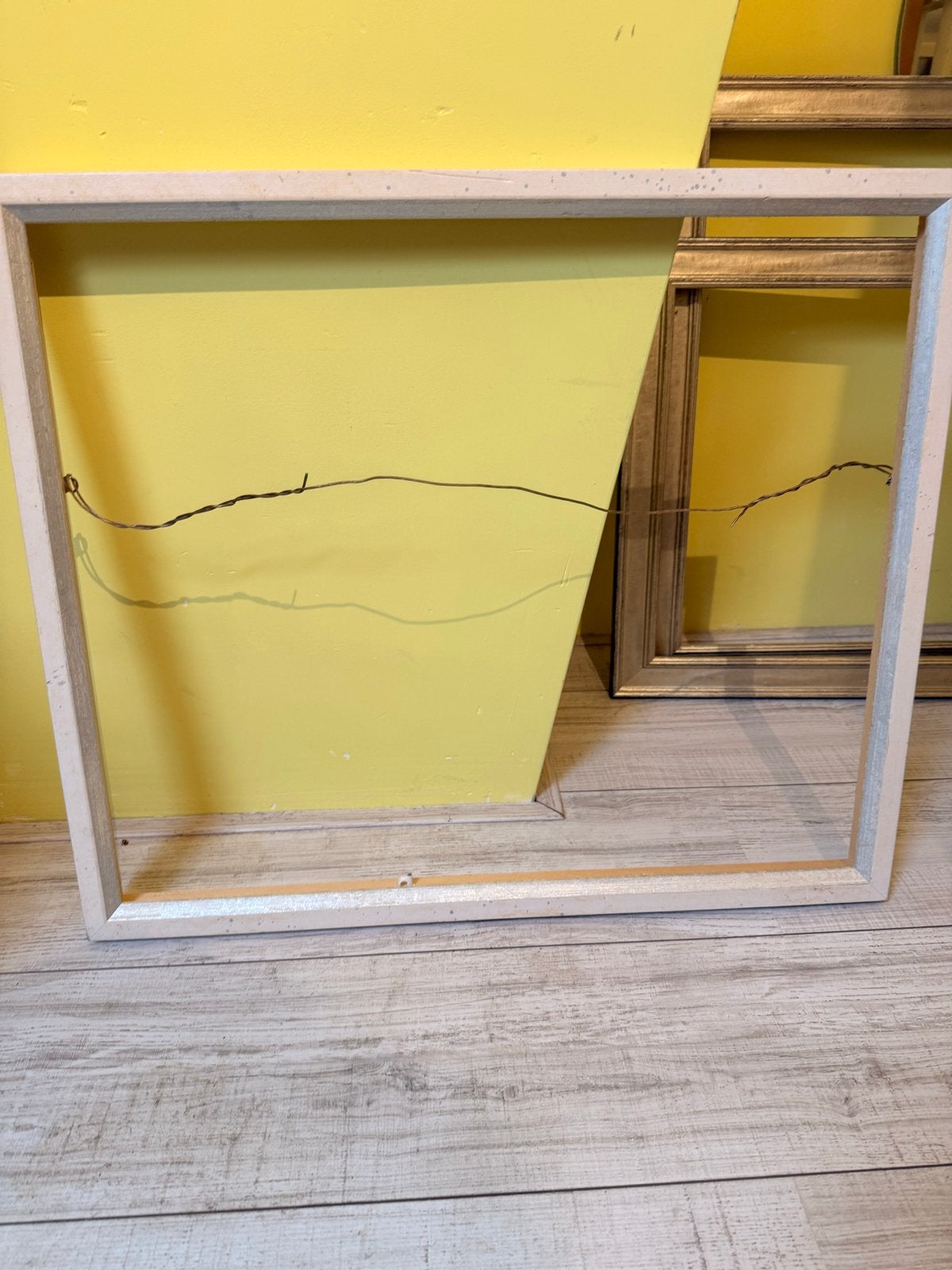 Schilderijlijst 50x60cm wit/zilver, massief Italiaans hout, Gebruikt, Schilderijlijst, Ophalen of Verzenden, Met ophangsysteem