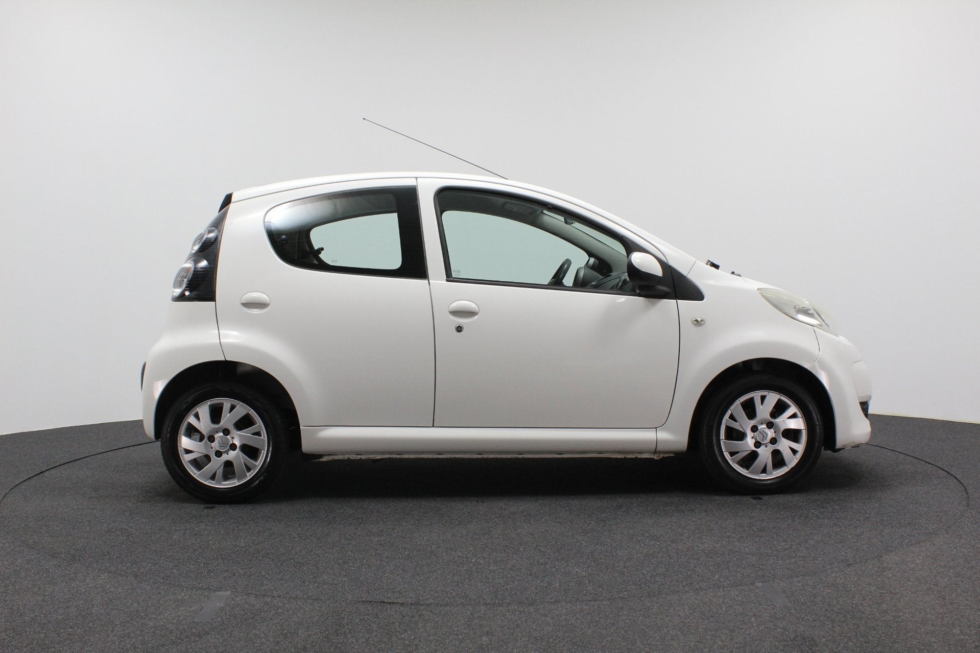 Citroen C1 1.0-12V Ambiance | Airco | Sportvelgen | Elektris, Voorwielaandrijving, Gebruikt, 4 stoelen, Origineel Nederlands