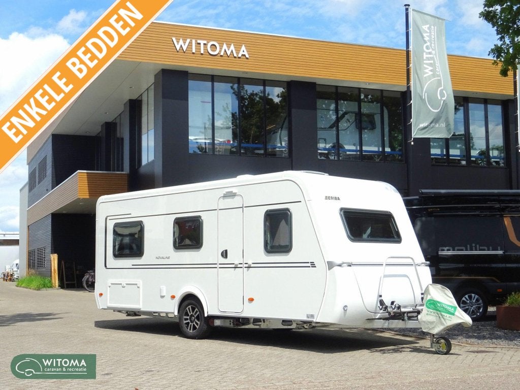 Eriba Novaline 495 Op show, Rondzit, Bedrijf, 5 tot 6 meter, Eriba