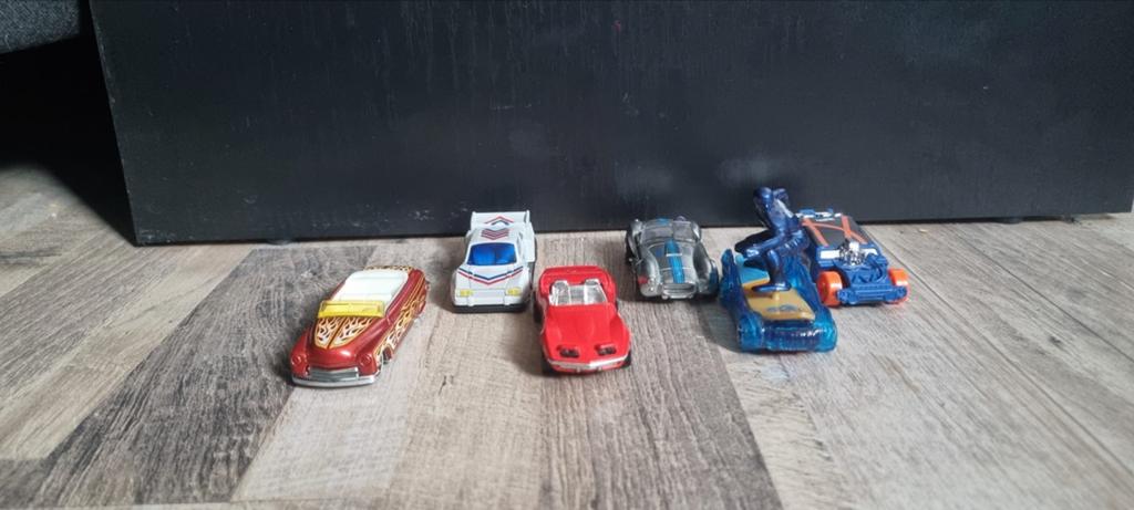 Hot Wheels en Matchbox auto's - Set van 6, Kinderen en Baby's, Speelgoed | Speelgoedvoertuigen, Ophalen, Zo goed als nieuw